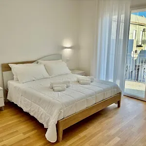 Bed & Breakfast 969, Paceco